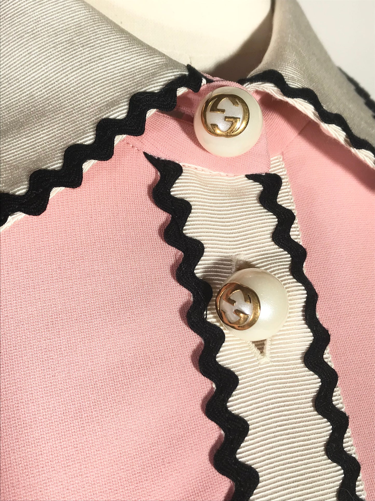 Robe Gucci rose