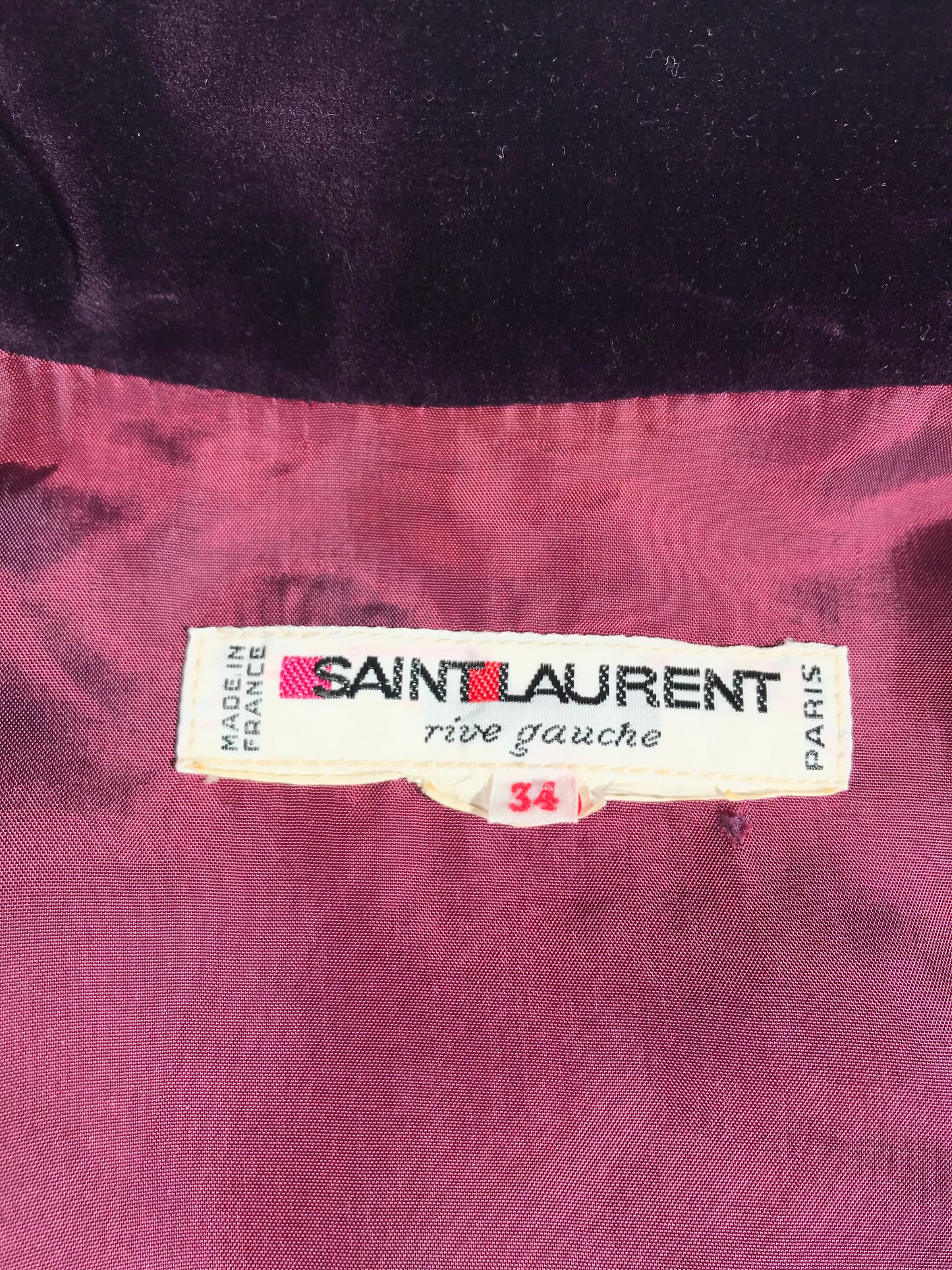 4. Veste YSL Rive Gauche velours aubergine Taille 34