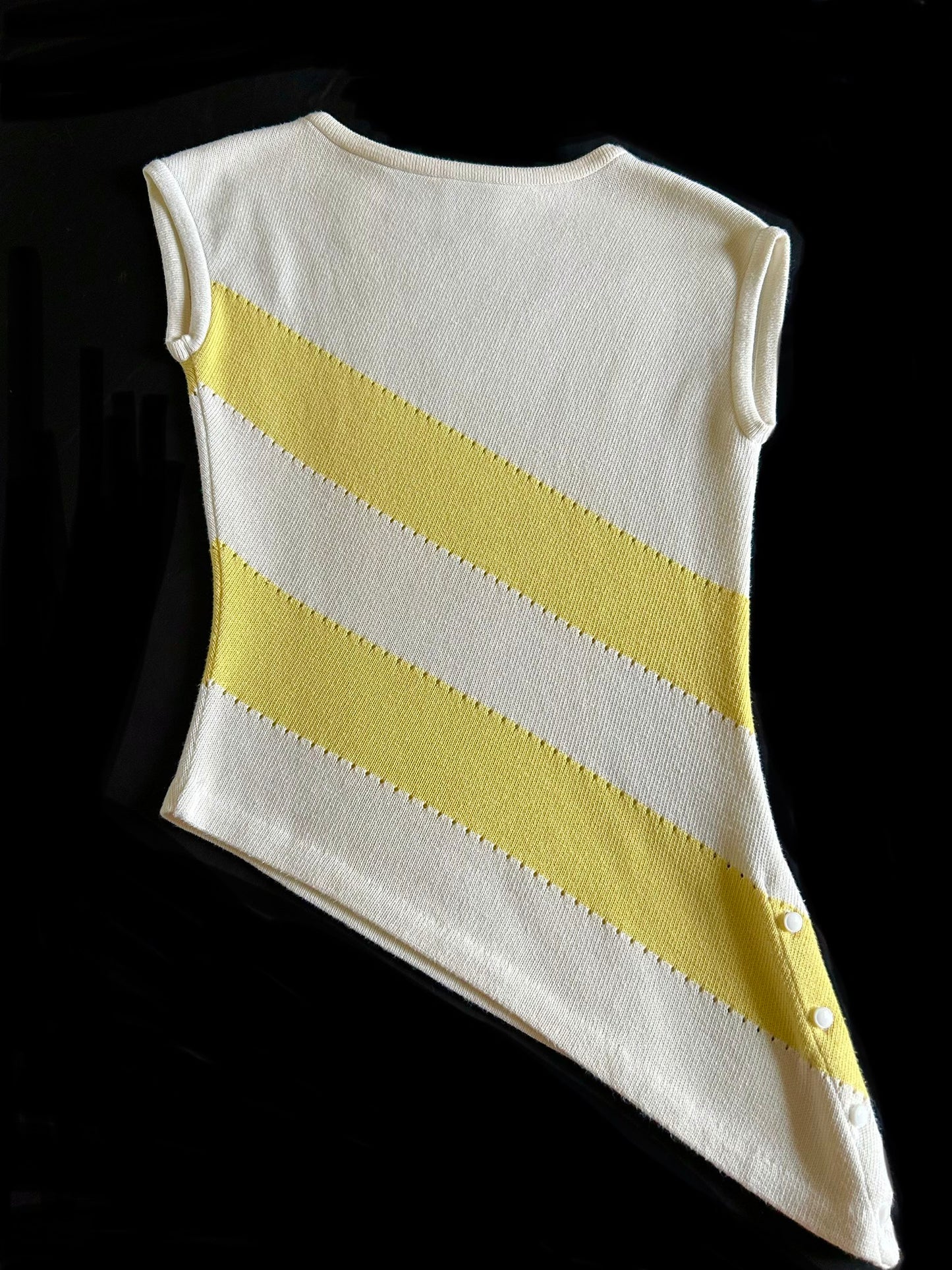 Asymmetric top Courrèges yellow / ecru stripes