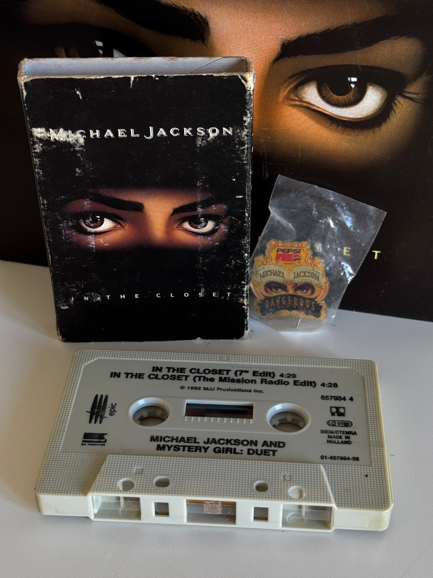Michael Jackson Pack Dangerous Pin's + K7 In the Closet cassette audio