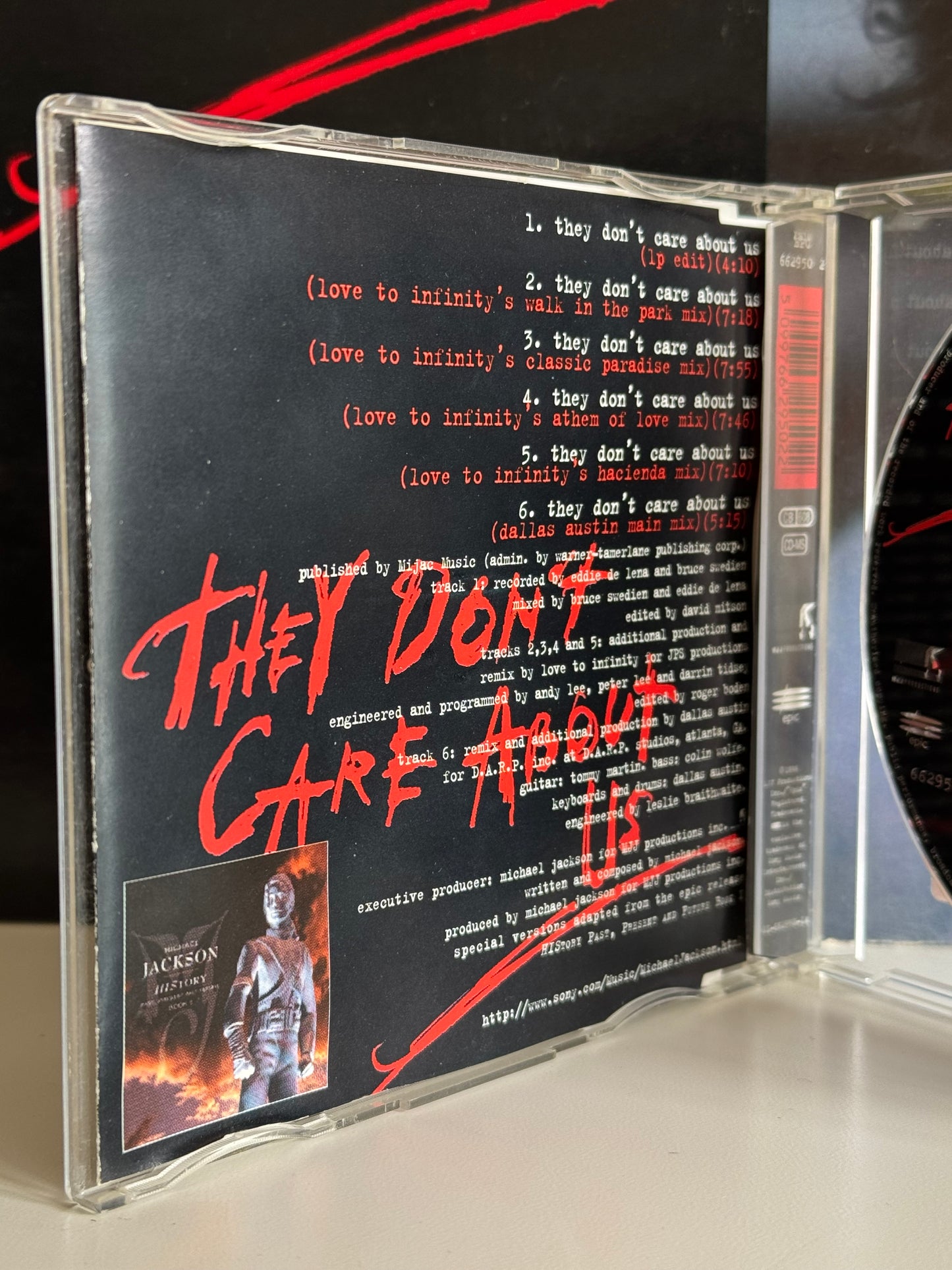 Michael Jackson Lot 2 CD They Don't Care About Us