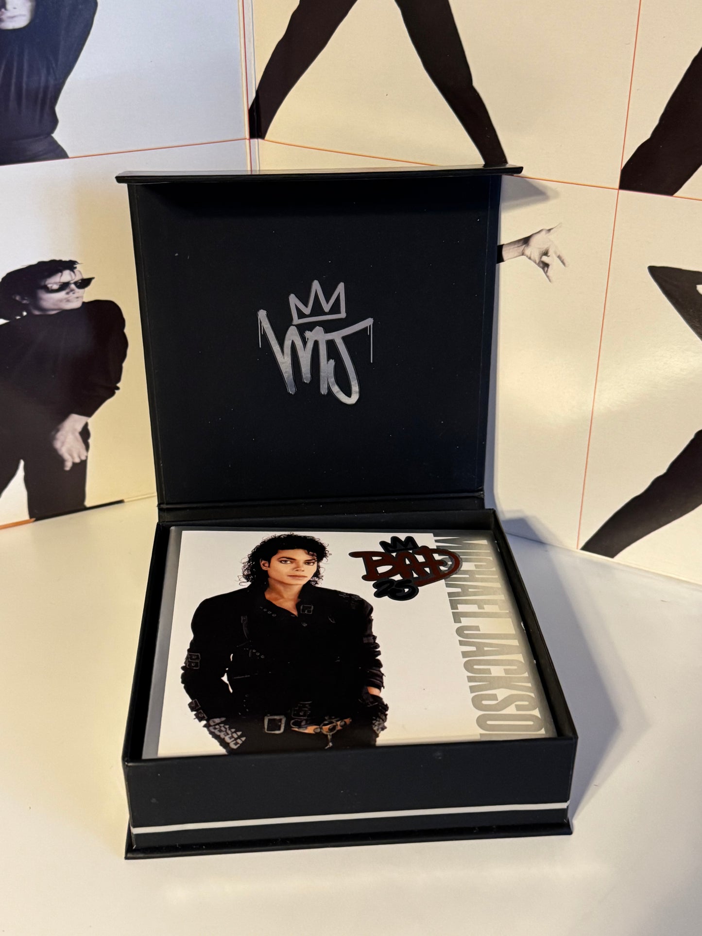 Michael Jackson BAD 25 Coffret Deluxe Box 3 CD + DVD Wembley