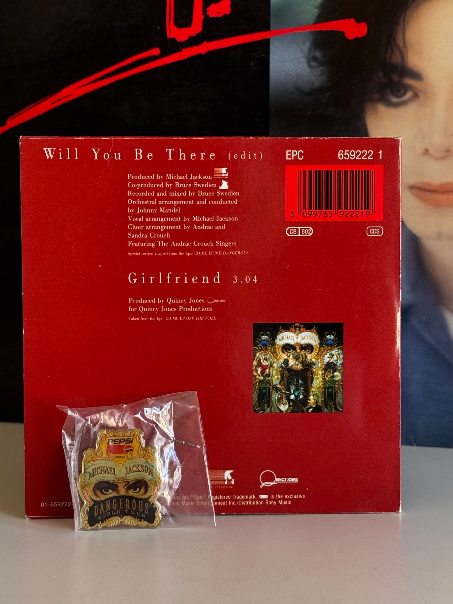 Michael Jackson Pack Dangerous Pin's + CD Single
Will You Be There