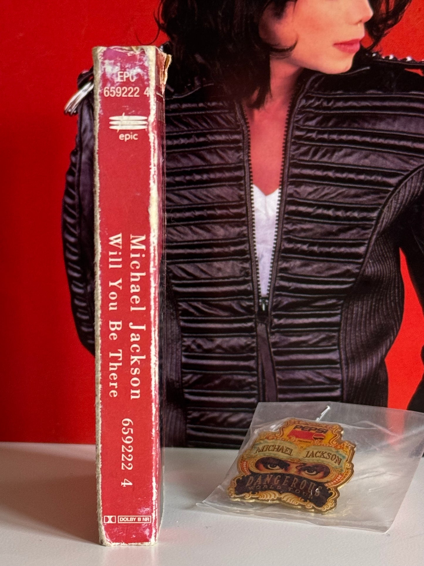 Michael Jackson Pack Dangerous Pin's + K7 Will You Be There cassette audio