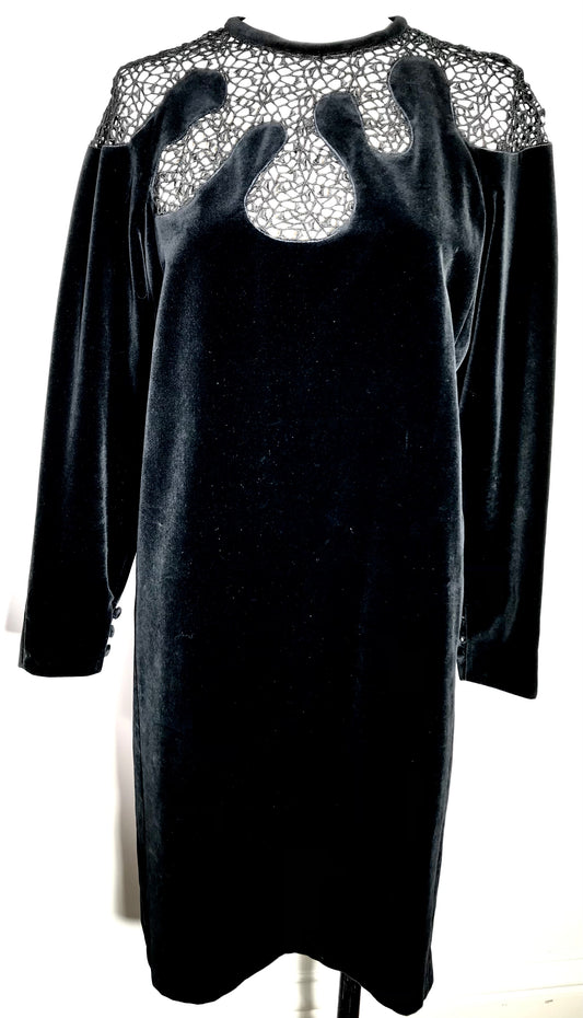 Courrèges evening dress in black velvet and guipure