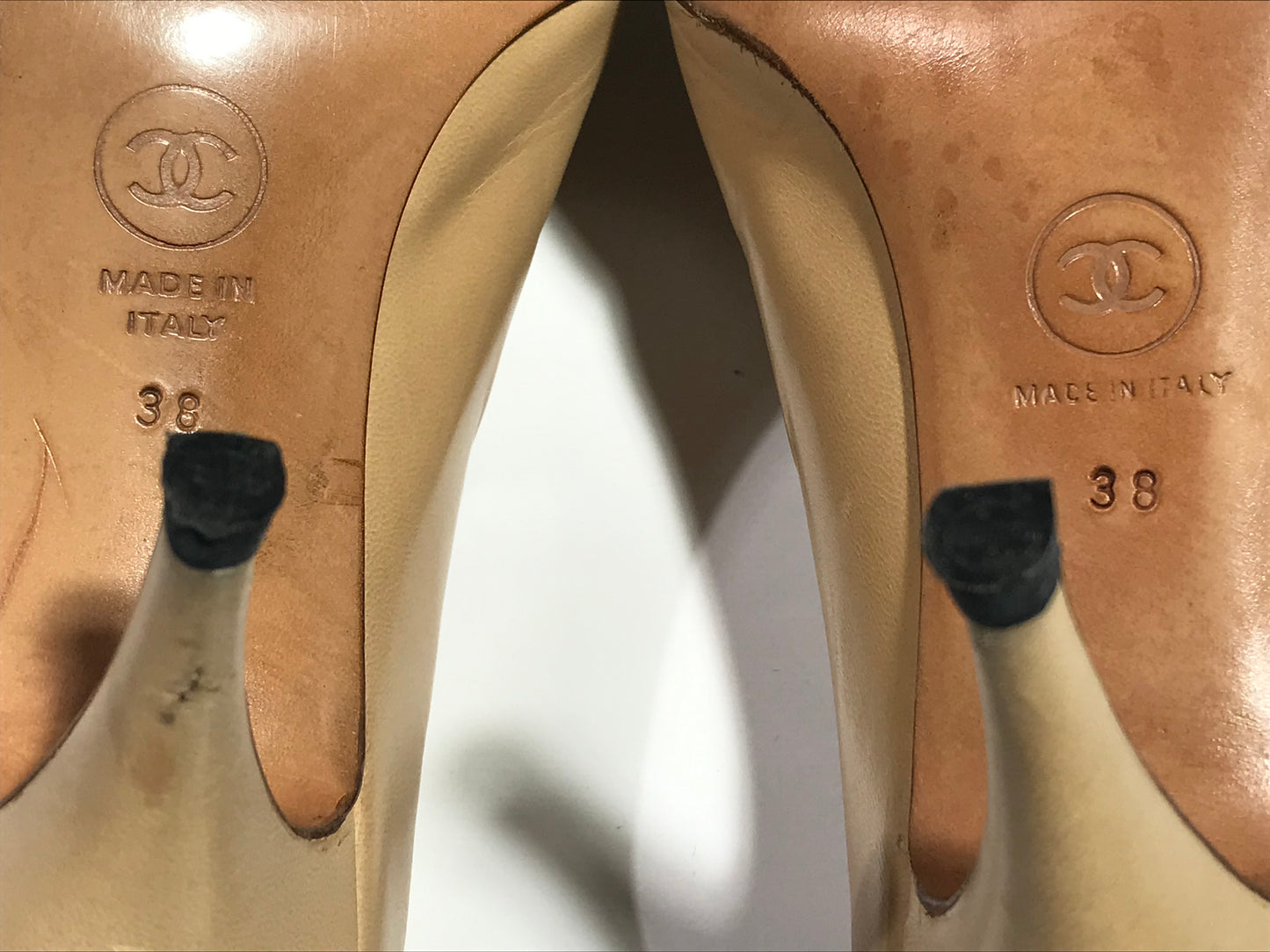 Escarpins Chanel bicolores