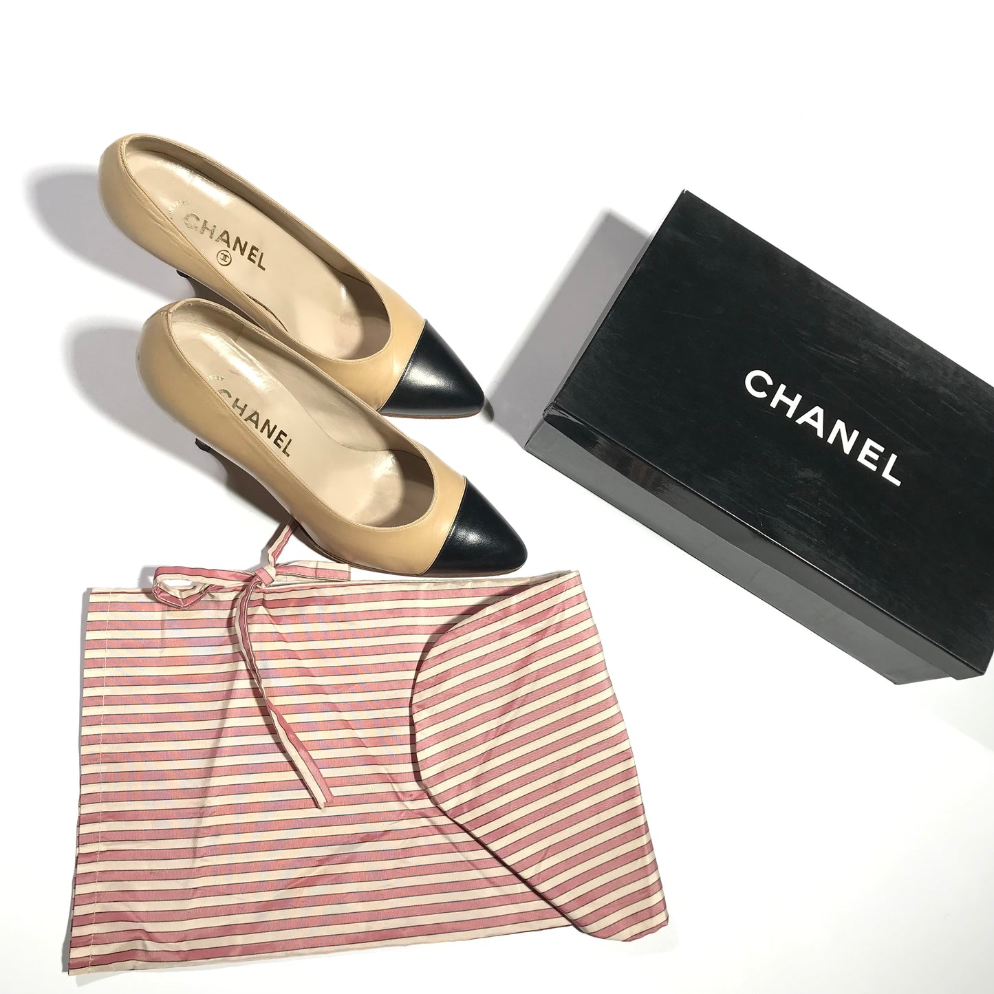 Escarpins Chanel bicolores