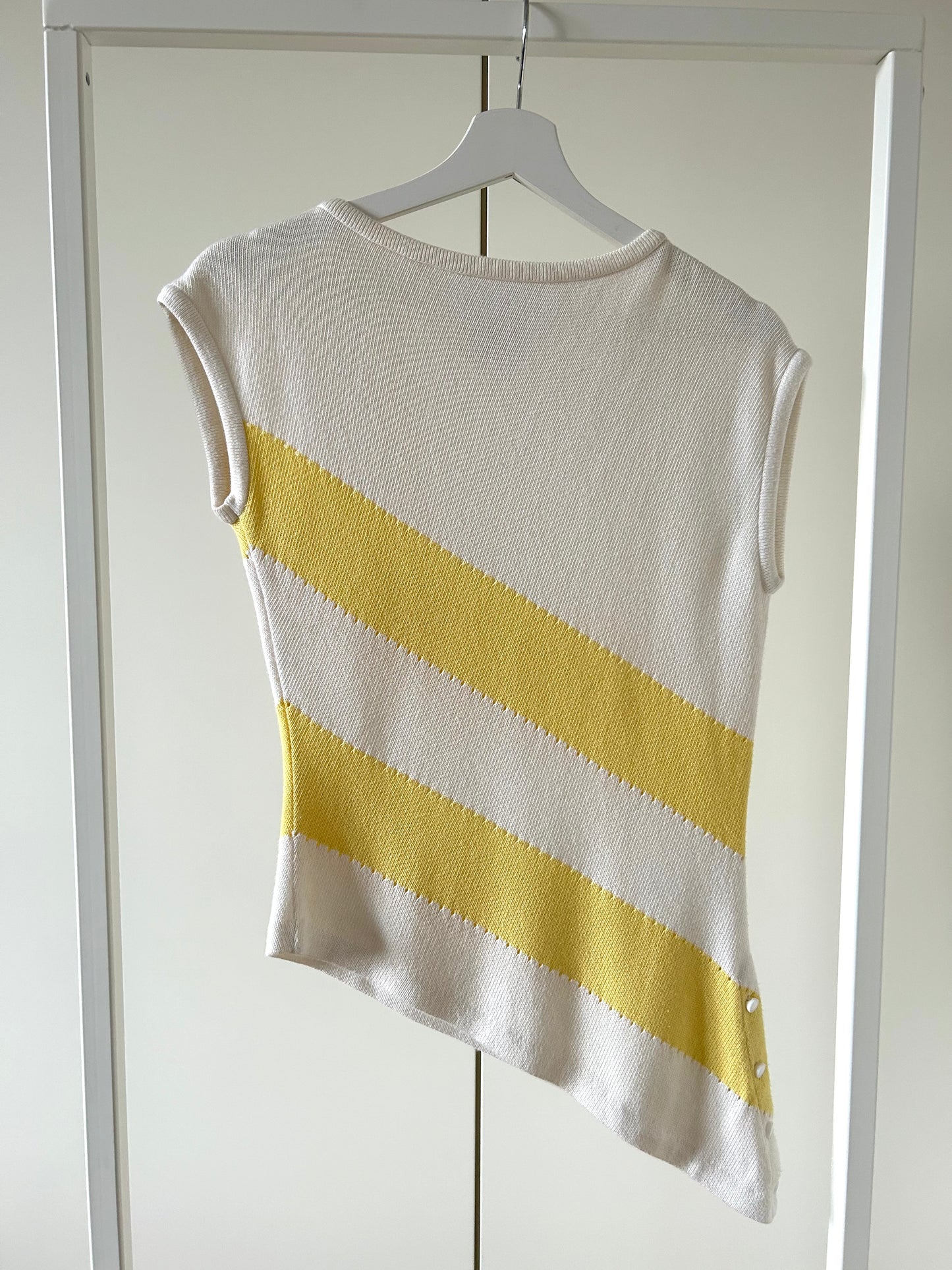 Asymmetric top Courrèges yellow / ecru stripes