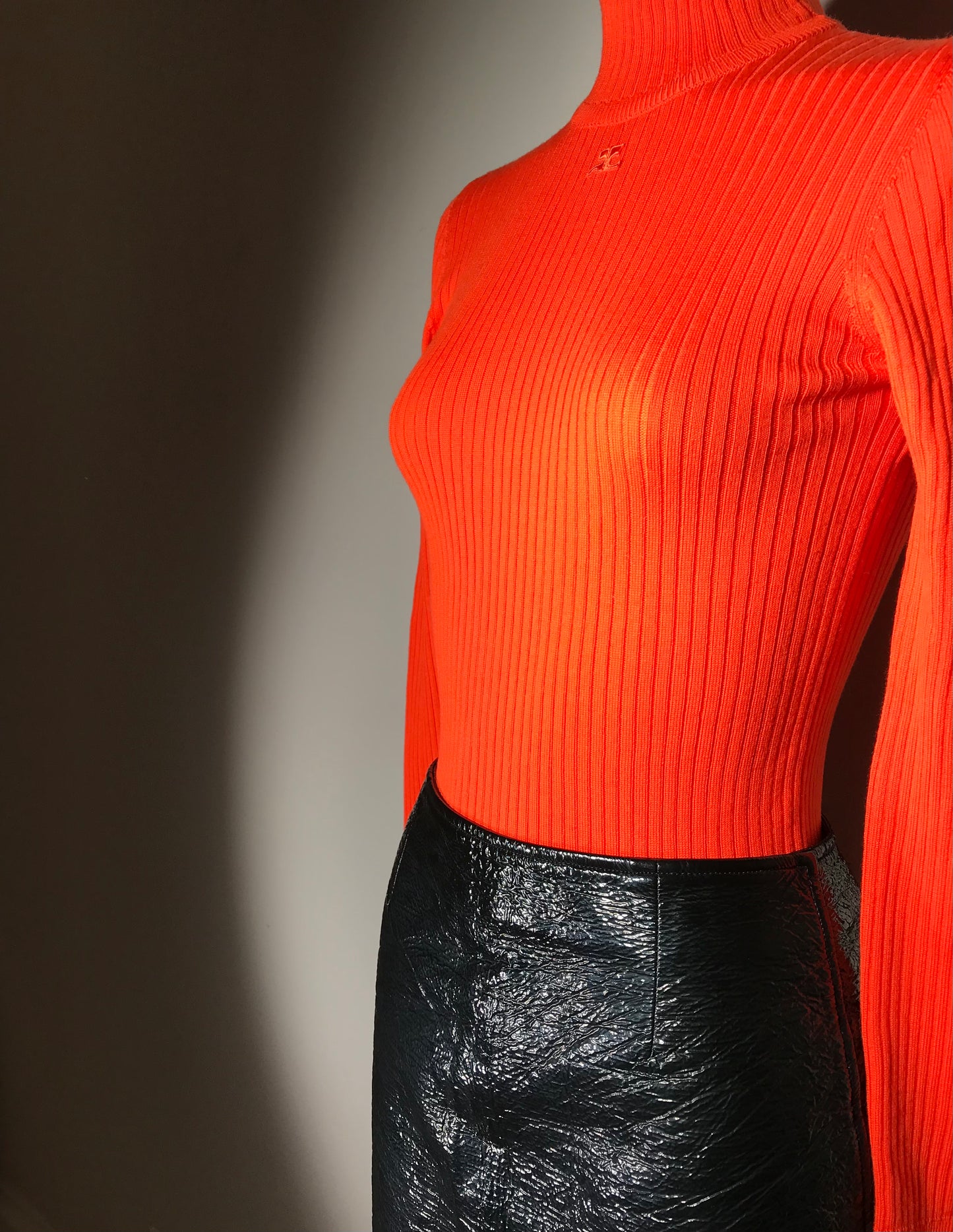 Pull Courrèges col haut orange